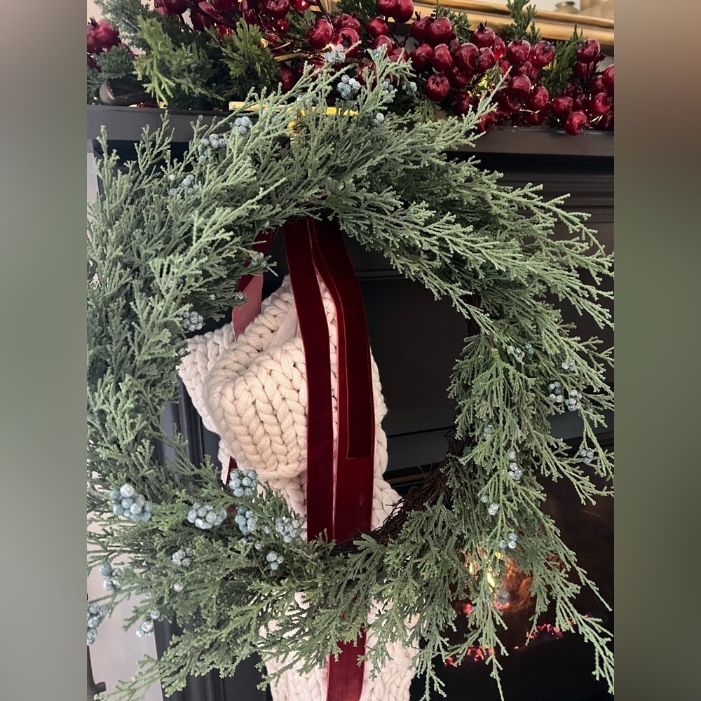 Set of 2 wreaths from the studio McGee threshold collection.